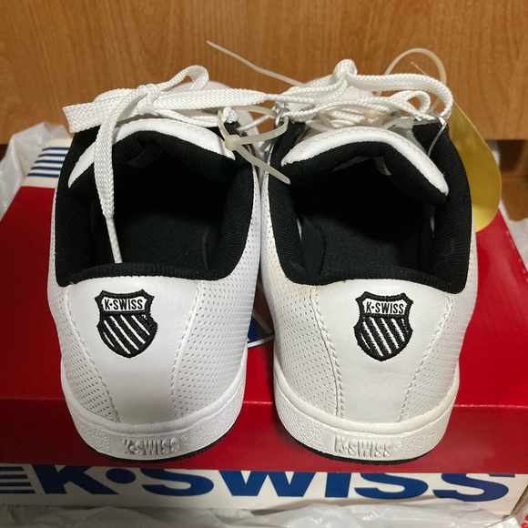 NWB K-Swiss Sneakers - Picture 3 of 6